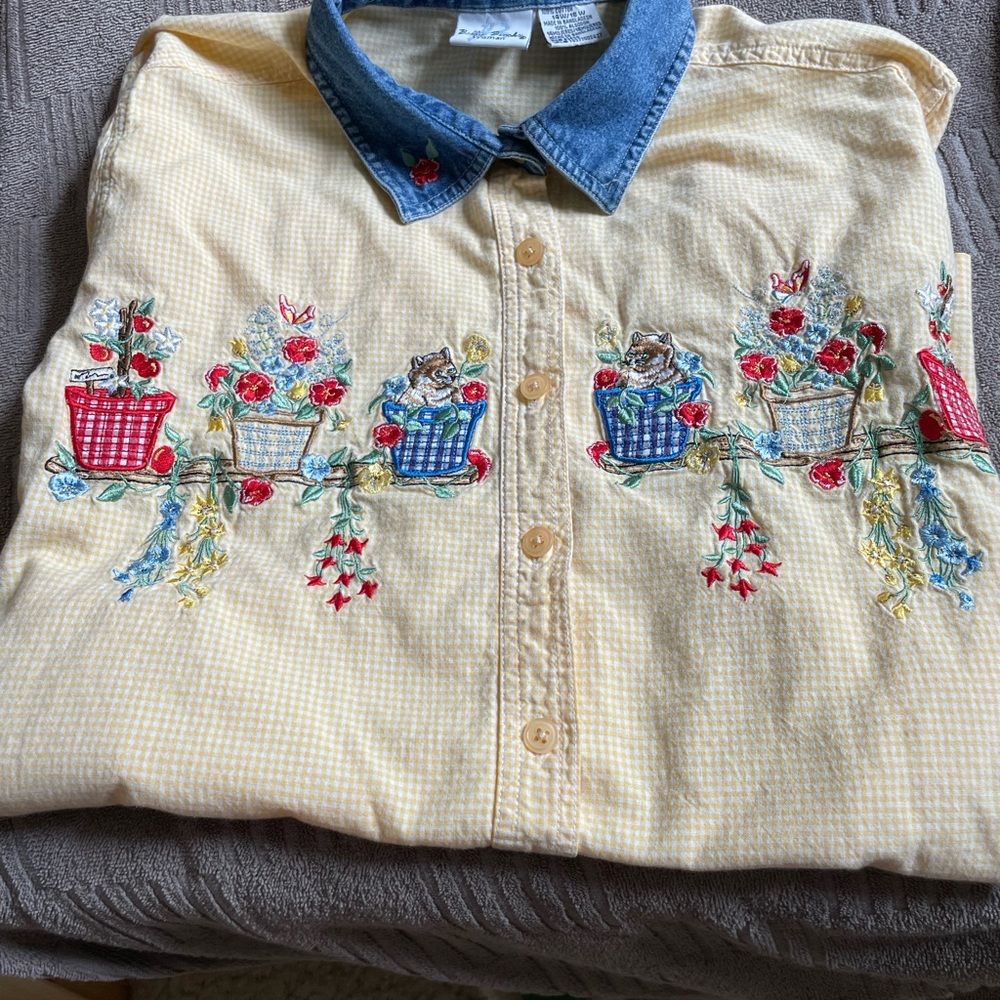 Bobbie Brooks Yellow Button-Down Shirt with Denim Collar and Floral Embroidery